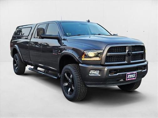 2017 RAM 2500 Laramie Crew Cab 4x4 8' Box