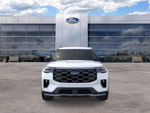 Star White Metallic Tri-Coat 2026 Ford Explorer Platinum