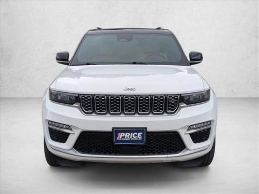 2022 Jeep Grand Cherokee Summit