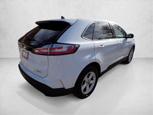 Oxford White 2019 Ford Edge SE