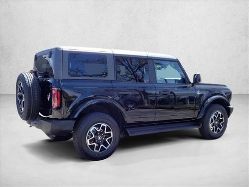 Shadow Black 2026 Ford Bronco Outer Banks