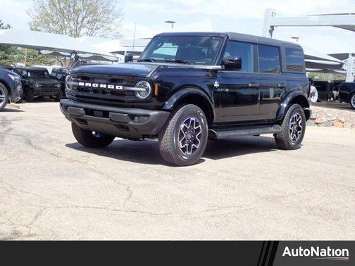 Shadow Black 2026 Ford Bronco Outer Banks