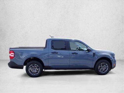 Azure Gray Metallic Tri-Coat 2026 Ford Maverick XLT