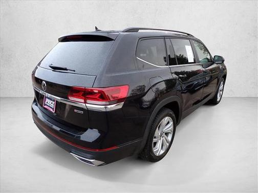 Black 2021 Volkswagen Atlas 3.6L SE w/Technology