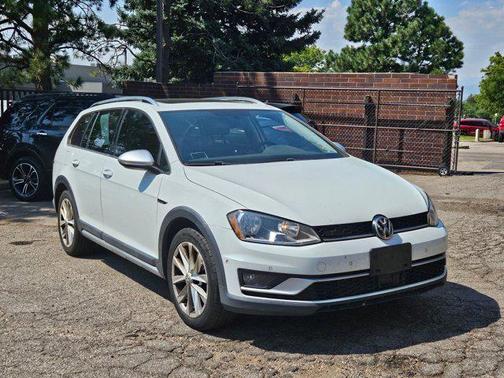 2017 Volkswagen Golf Alltrack TSI S