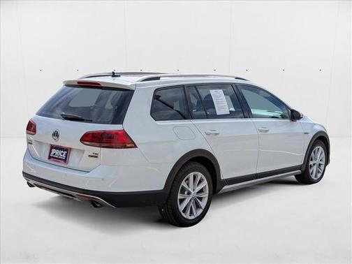 2017 Volkswagen Golf Alltrack TSI S