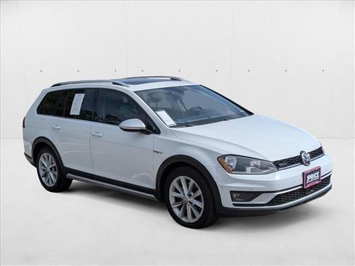2017 Volkswagen Golf Alltrack TSI S