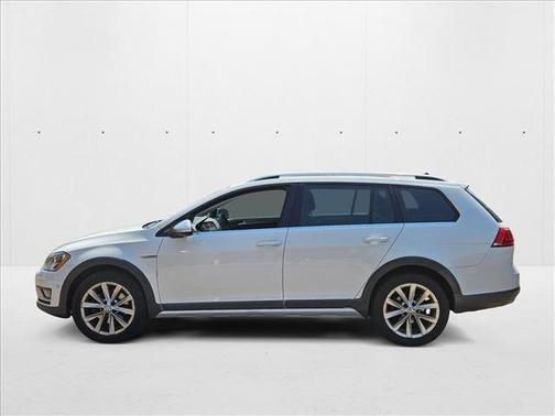 2017 Volkswagen Golf Alltrack TSI S