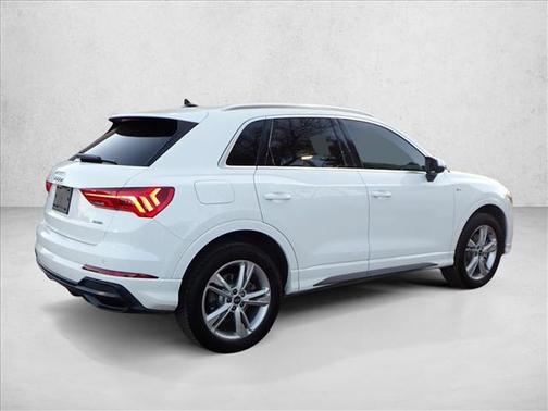 2021 Audi Q3 45 S line Premium