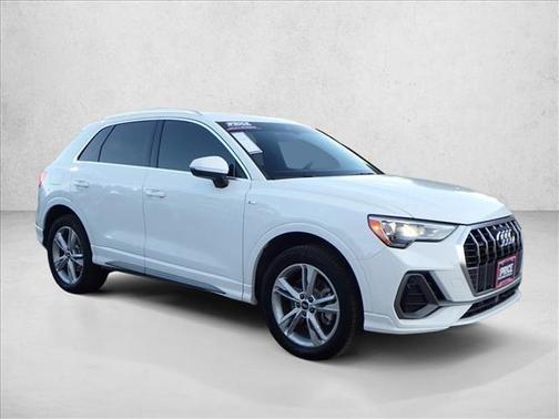 2021 Audi Q3 45 S line Premium