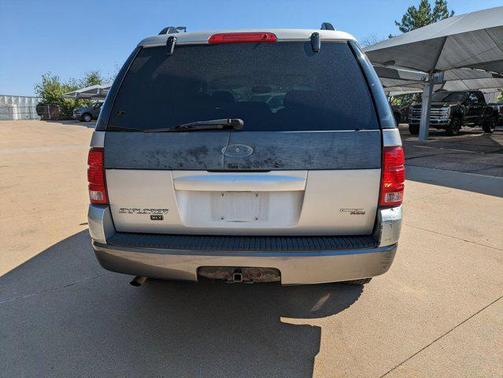 2005 Ford Explorer XLT