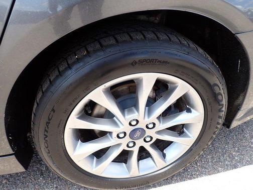 Magnetic 2017 Ford Fusion SE