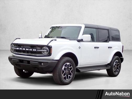 Oxford White 2026 Ford Bronco Outer Banks