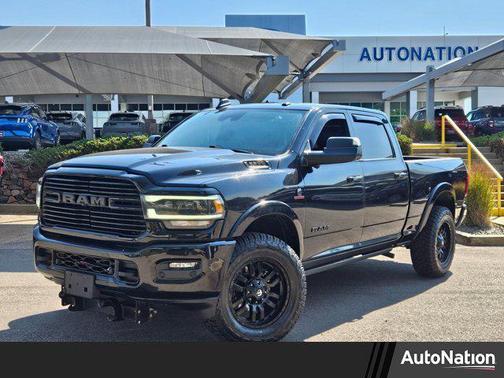 2020 RAM 2500 Laramie Crew Cab 4X4 6'4' Box