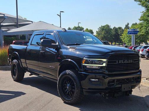 2020 RAM 2500 Laramie Crew Cab 4X4 6'4' Box