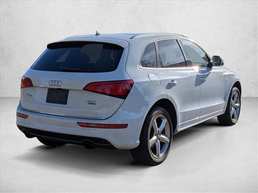 2017 Audi Q5 2.0T Premium Plus