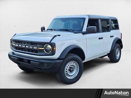 2025 Ford Bronco Base 4 Door 4x4