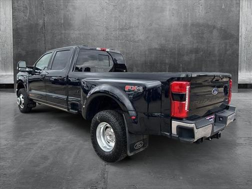 2024 Ford F-350 Lariat