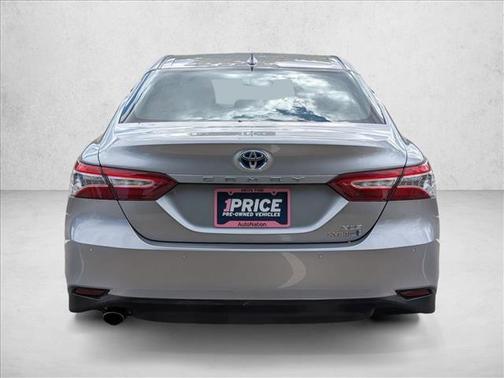 2019 Toyota Camry Hybrid XLE