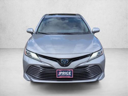 2019 Toyota Camry Hybrid XLE