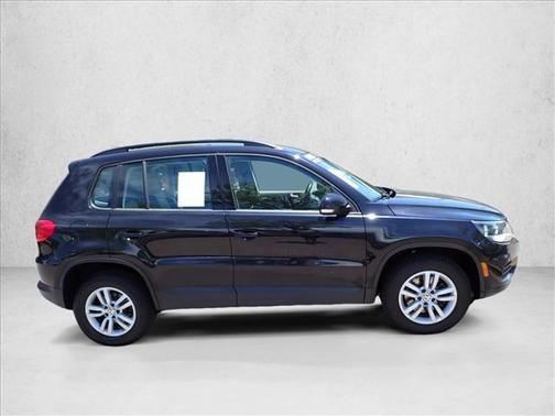 Deep Black Pearl 2017 Volkswagen Tiguan 2.0T S 4MOTION