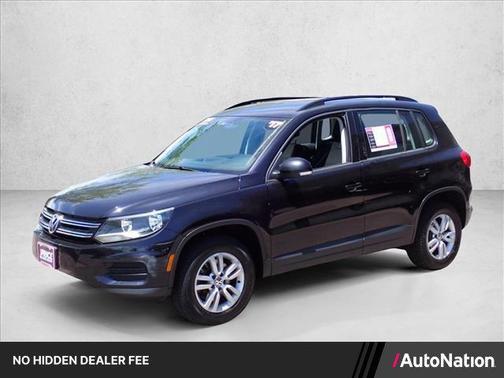 Deep Black Pearl 2017 Volkswagen Tiguan 2.0T S 4MOTION
