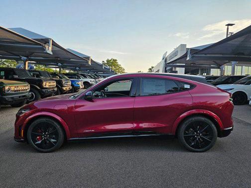 2025 Ford Mustang Mach-E GT