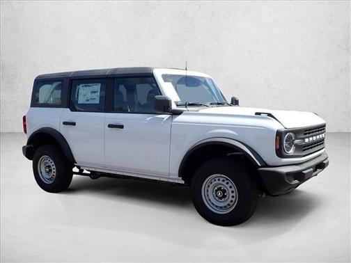 Oxford White 2026 Ford Bronco Base 4 Door 4x4