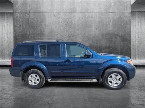2012 Nissan Pathfinder SV