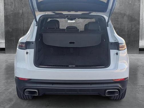 2022 Porsche Cayenne AWD