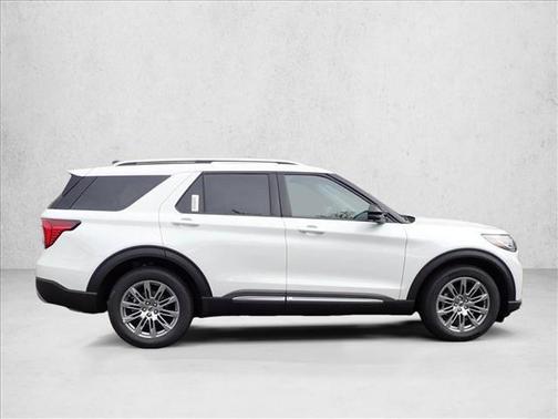 Star White Metallic Tri-Coat 2026 Ford Explorer Platinum