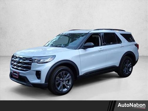 Space White Metallic 2026 Ford Explorer Active