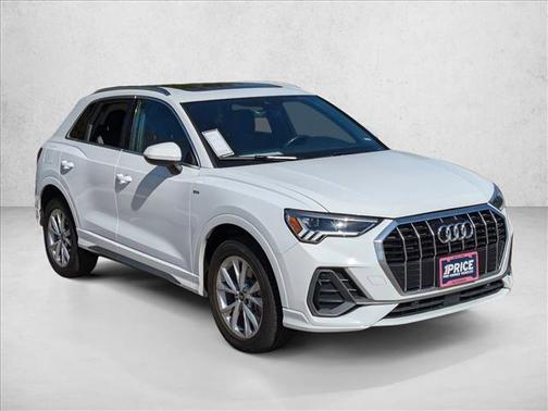 2023 Audi Q3 Premium 45 TFSI S line quattro Tiptronic