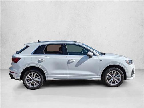2023 Audi Q3 Premium 45 TFSI S line quattro Tiptronic