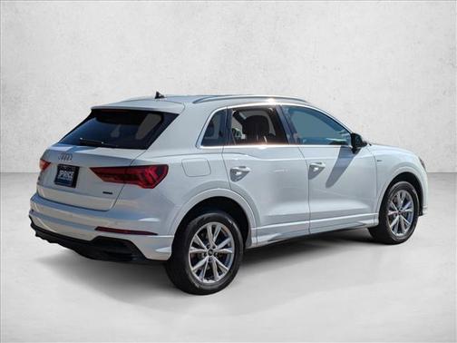 2023 Audi Q3 Premium 45 TFSI S line quattro Tiptronic