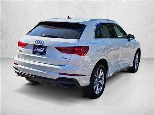 2023 Audi Q3 Premium 45 TFSI S line quattro Tiptronic