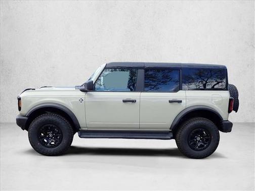 Desert Sand 2026 Ford Bronco Outer Banks
