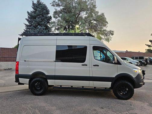 2021 Mercedes-Benz Sprinter 2500 Standard Roof