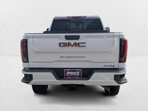 2024 GMC Sierra 2500 AT4