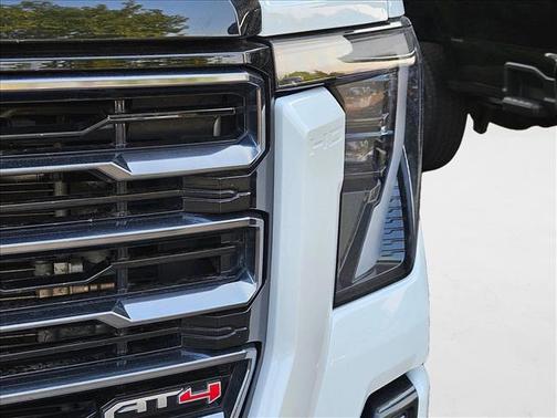 2024 GMC Sierra 2500 AT4