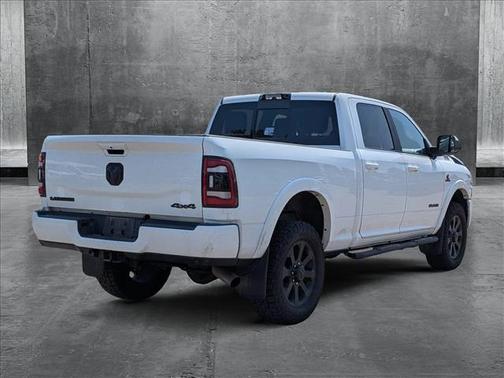 2022 RAM 2500 Laramie Crew Cab 4x4 6'4' Box