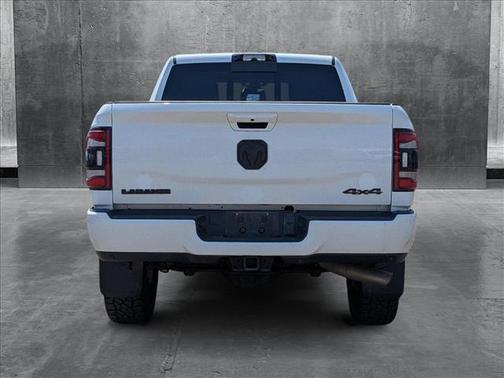 2022 RAM 2500 Laramie Crew Cab 4x4 6'4' Box