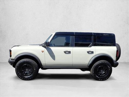 Desert Sand 2026 Ford Bronco Badlands