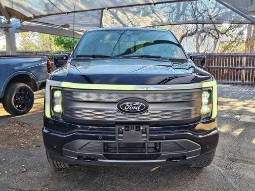 2025 Ford F-150 Lightning LARIAT
