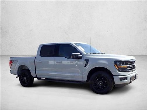 Avalanche 2026 Ford F-150 XLT