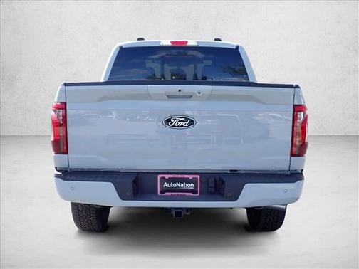 Avalanche 2026 Ford F-150 XLT