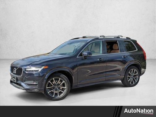2017 Volvo XC90 T6 Momentum