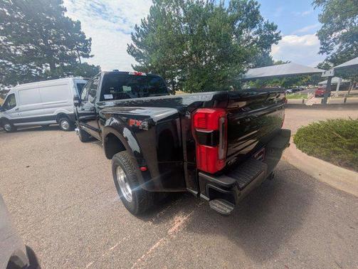 2025 Ford F-350 Platinum