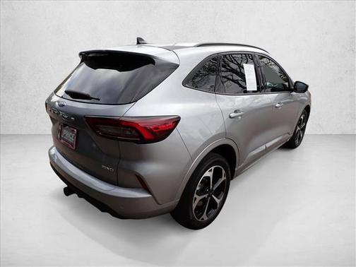 Iconic Silver Metallic 2023 Ford Escape ST-Line Select