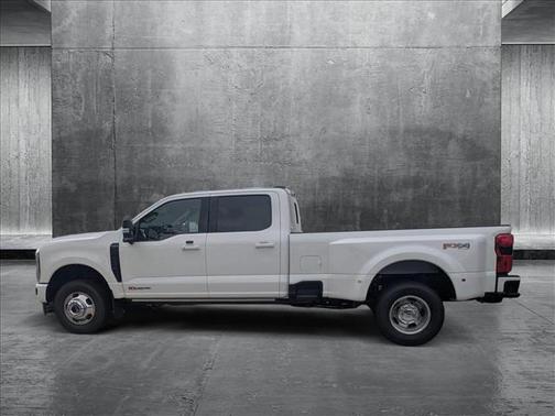 2025 Ford F-350 Platinum